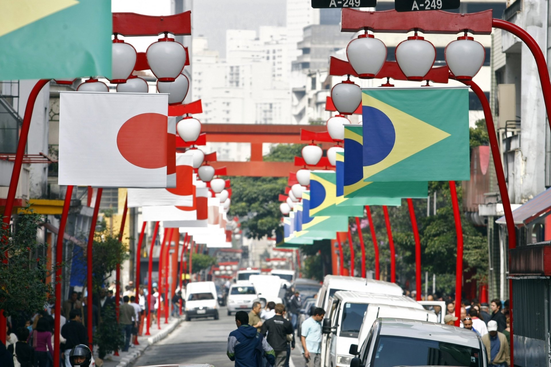 Liberdade: o Japão na cidade de São Paulo