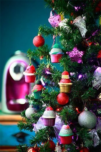 Crie os seus enfeites de Natal reutilizando materiais