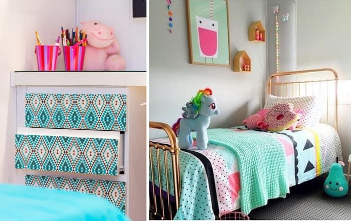 quarto de menina com roupa de cama azul